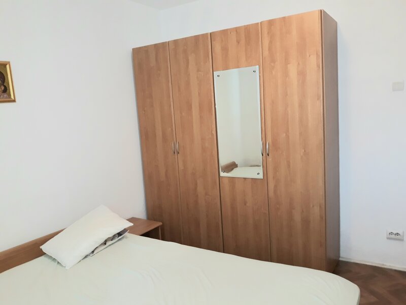 Pantelimon, Vergului, Cora, Spitalul Malaxa, stradal